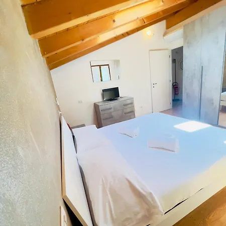 Sonhozinho House - View With Free E-bike Colico